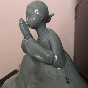 Meet your Posher, Pamhela